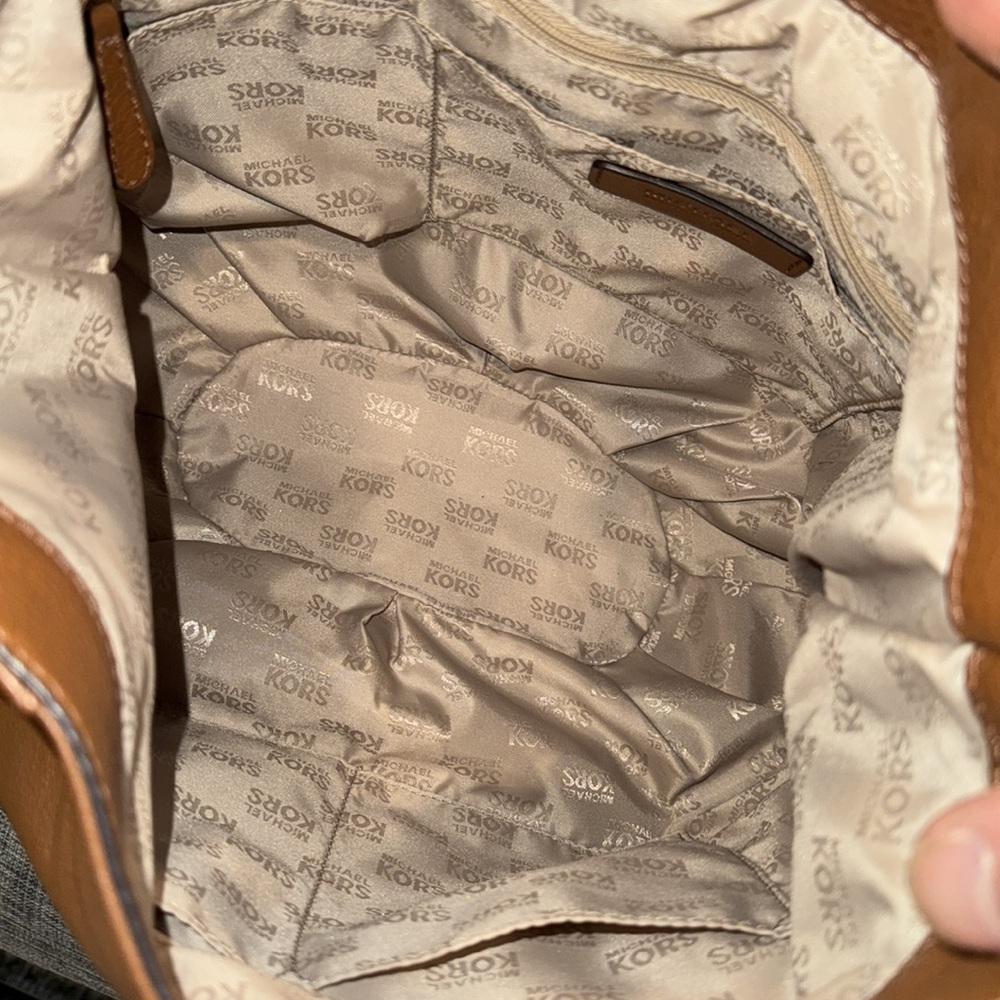 Michael Kors Bag  Brown Pebbled Leather Hobo Bag with Gold Studs and Gold Chain - Picture 9 of 17